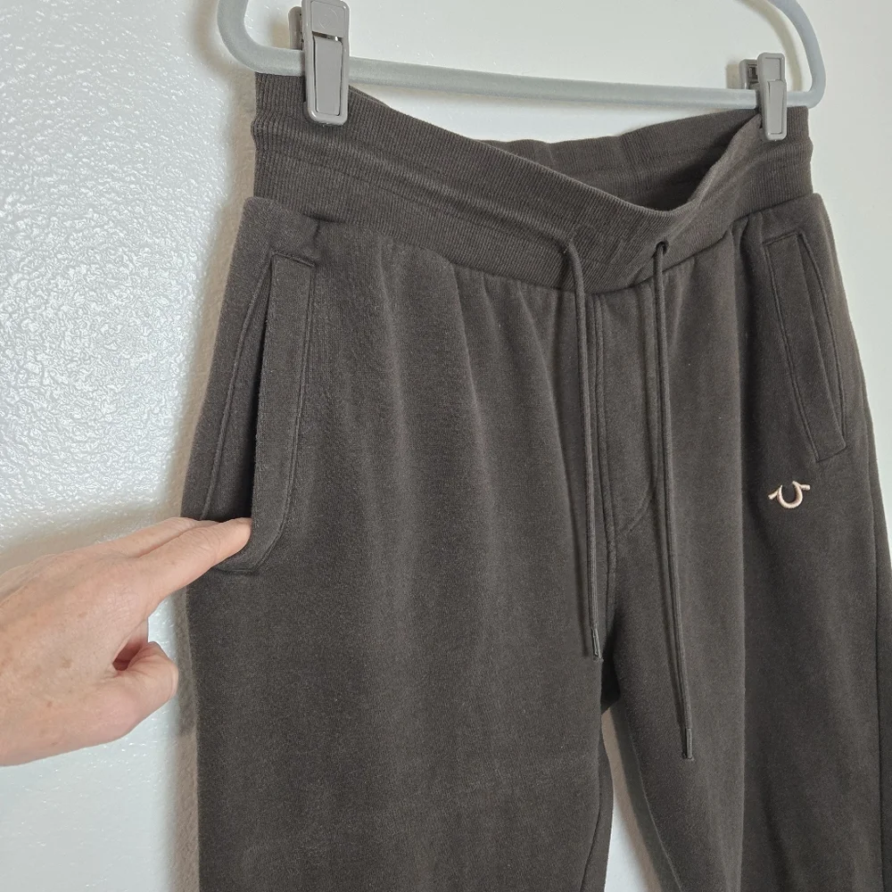 True Religion Men's Logo Horseshoe Jogger Sweatpants Large Brown Color‎ Pockets